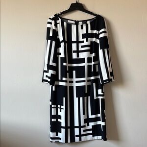 Ann Taylor black and white geometric print 3/4 sleeve midi dress size 6, NWT